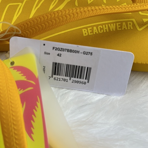 New GUESS UNISEX BEACH SANDALS SZ 9 - Picture 6 of 6